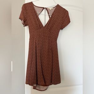 L.A. Hearts Brown with White Floral Patterned Dress (semi-open back with tie)